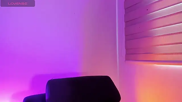 thaliacollins online show from 01/17/25, 01:24