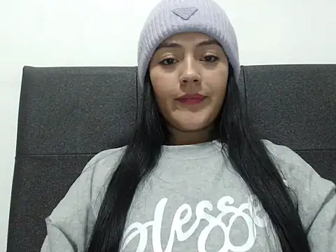 Snapshot of Alisha_99 chatting on 06/09/26, 12:33 Alisha 99 online show from 06/09/26, 12:33