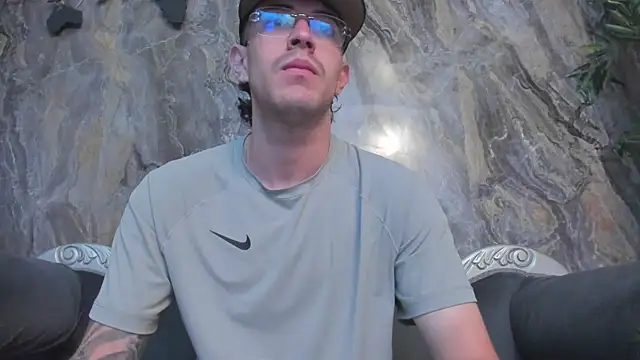 CodyWalkerR online show from 04/17/26, 11:19