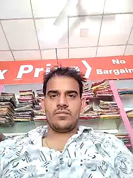 Snapshot of absoluteright chatting on 11/10/25, 08:13 absoluteright online show from 11/10/25, 08:13