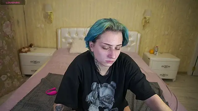 Snapshot of LunaaMayy chatting on 10/31/25, 03:35 LunaaMayy online show from 10/31/25, 03:35