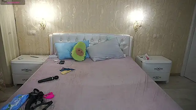 LunaaMayy online show from 03/02/26, 11:44