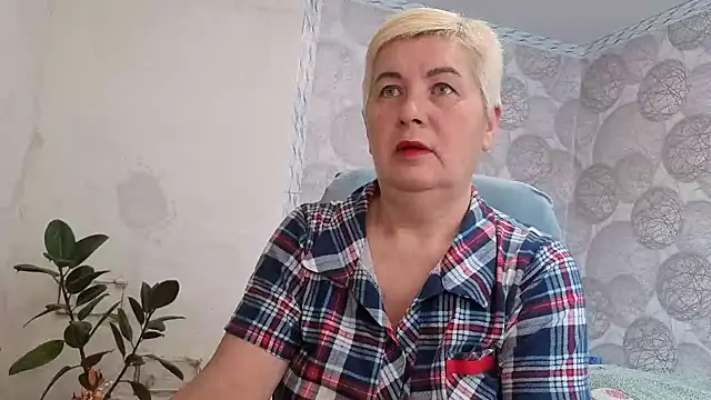 NicoleOlla online show from 11/07/25, 03:39