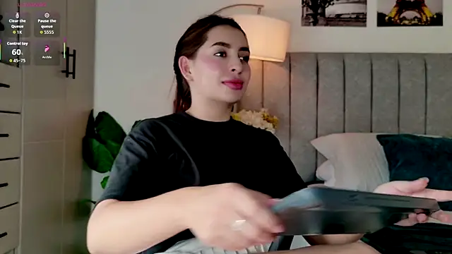 caralella online show from 03/17/26, 09:18