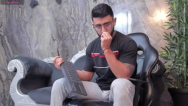 Liam Kleiin online show from 03/05/25, 11:28