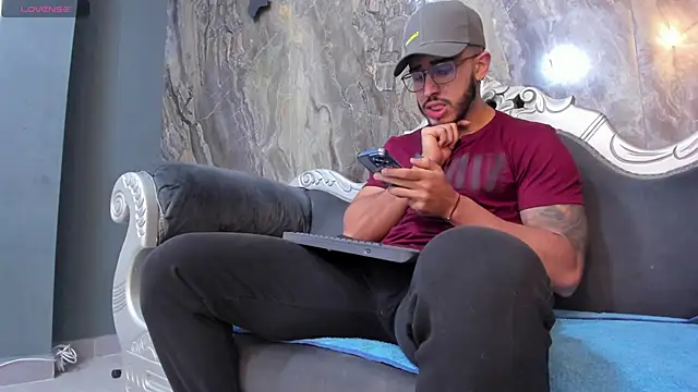 Liam Kleiin online show from 03/22/25, 11:32