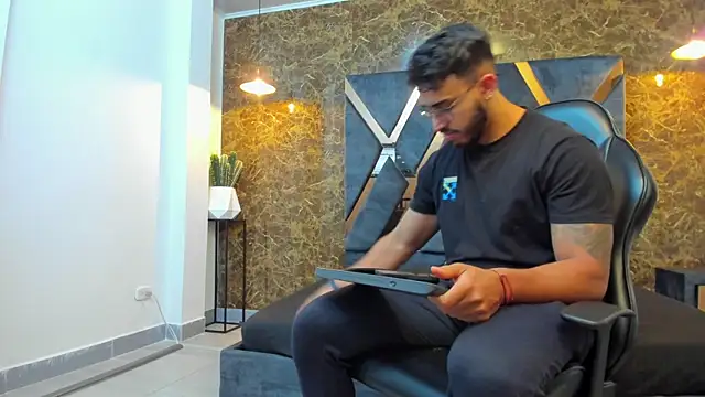 Liam Kleiin online show from 09/10/25, 11:21