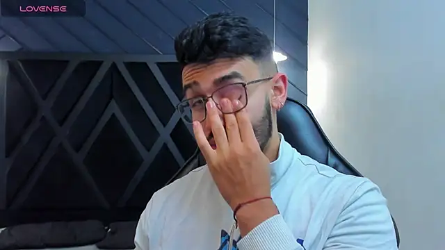 Liam Kleiin online show from 10/20/25, 11:21