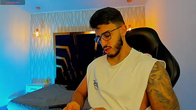 Liam Kleiin online show from 12/15/25, 11:25