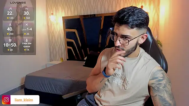 Liam Kleiin online show from 03/15/26, 02:56