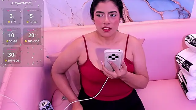 Snapshot of taylor_cupper chatting on 09/14/25, 03:27 taylor cupper online show from 09/14/25, 03:27