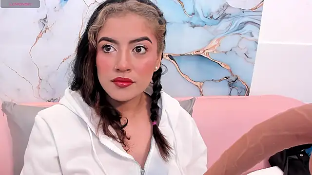 Snapshot of taylor_cupper chatting on 09/24/25, 04:05 taylor cupper online show from 09/24/25, 04:05