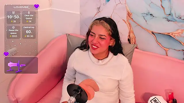 Snapshot of taylor_cupper chatting on 09/25/25, 04:16 taylor cupper online show from 09/25/25, 04:16