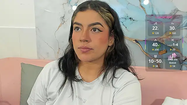 Snapshot of taylor_cupper chatting on 11/29/25, 01:19 taylor cupper online show from 11/29/25, 01:19