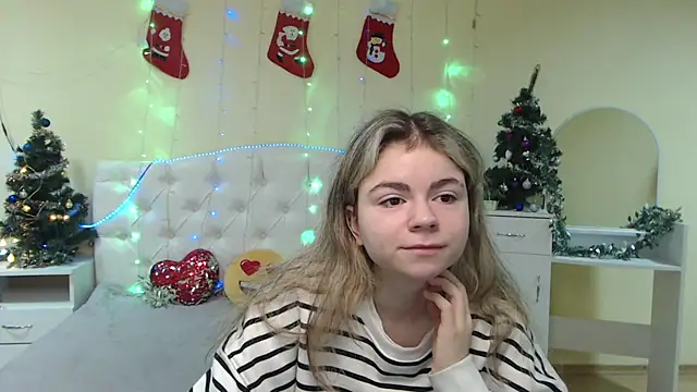 TinaRedly online show from 12/28/24, 06:49