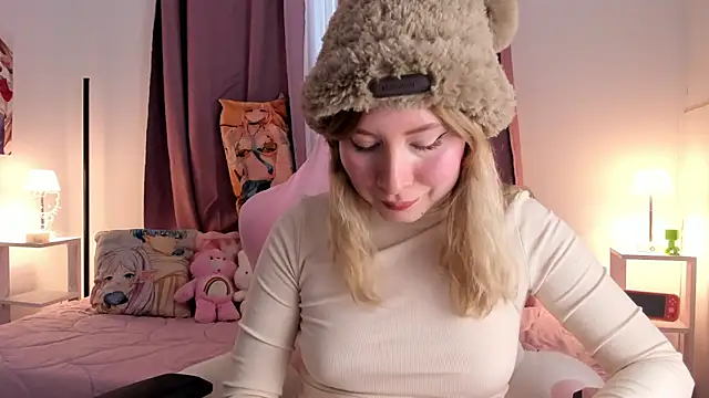 Snapshot of Gin_Lilah chatting on 07/03/26, 10:05 Gin Lilah online show from 07/03/26, 10:05