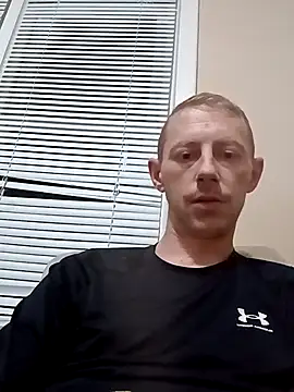 Snapshot of elmerfuddin87 chatting on 03/17/25, 02:19 elmerfuddin87 online show from 03/17/25, 02:19