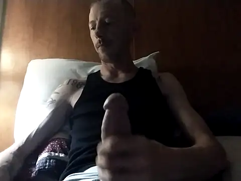 Snapshot of elmerfuddin87 chatting on 10/07/25, 09:45 elmerfuddin87 online show from 10/07/25, 09:45