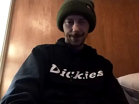 Snapshot of elmerfuddin87 chatting on 12/03/25, 03:47 elmerfuddin87 online show from 12/03/25, 03:47