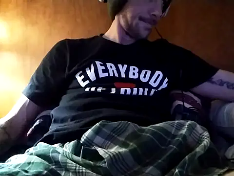 Snapshot of elmerfuddin87 chatting on 02/05/26, 02:27 elmerfuddin87 online show from 02/05/26, 02:27