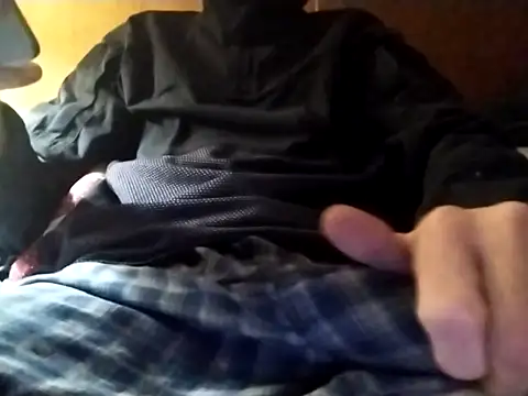 Snapshot of elmerfuddin87 chatting on 03/06/26, 01:46 elmerfuddin87 online show from 03/06/26, 01:46