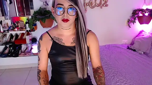 Laveneno ortiz07 online show from 10/07/25, 11:57