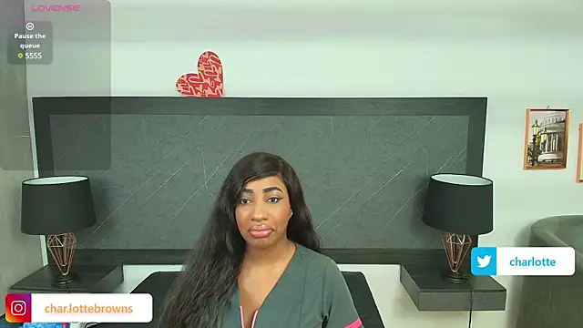 Snapshot of charlottebrowns_ chatting on 01/18/25, 12:36 charlottebrowns online show from 01/18/25, 12:36