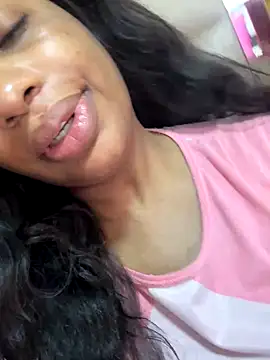 Snapshot of charlottebrowns_ chatting on 09/30/25, 07:41 charlottebrowns online show from 09/30/25, 07:41