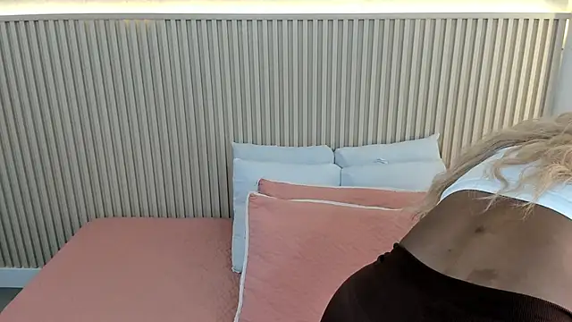 charlottebrowns  online show from 02/19/26, 12:12