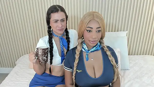 Snapshot of charlottebrowns_ chatting on 05/02/26, 02:00 charlottebrowns online show from 05/02/26, 02:00