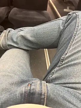 maleesa online show from 04/15/26, 08:31