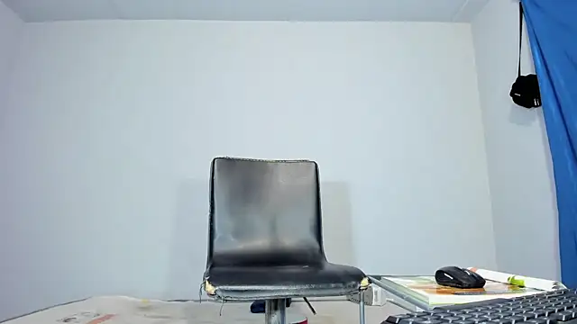 xmissinchesxx online show from 11/09/25, 06:01