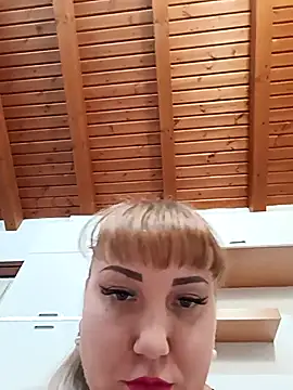 EmmaQueen4 online show from 09/20/25, 05:19