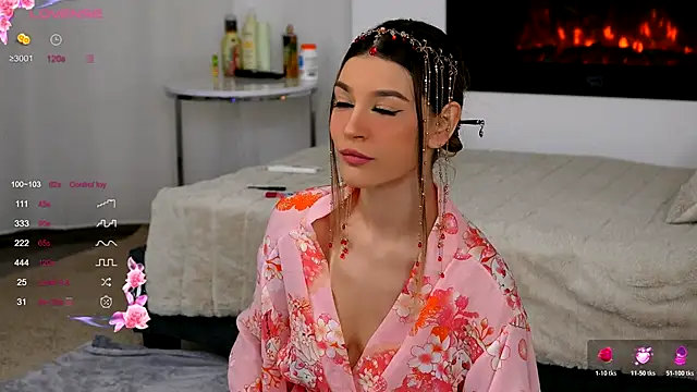 EvaWarenn online show from 12/02/25, 11:34