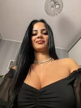  adelle online show from 12/13/24, 03:32