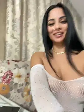  adelle online show from 12/20/24, 12:38