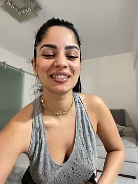  adelle online show from 01/05/25, 11:37