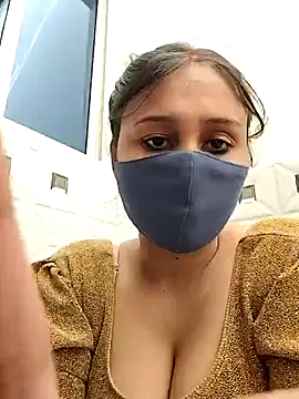 Snapshot of Archna-ji chatting on 01/04/25, 05:37 Archna-ji online show from 01/04/25, 05:37