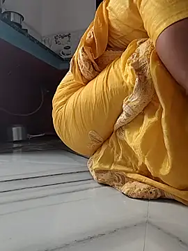 Snapshot of Archna-ji chatting on 09/14/25, 03:49 Archna-ji online show from 09/14/25, 03:49