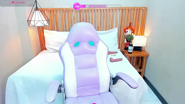 Ginger Winn online show from 03/12/25, 11:22