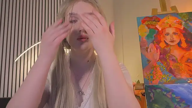 ELLIEJAY online show from 04/18/26, 05:33