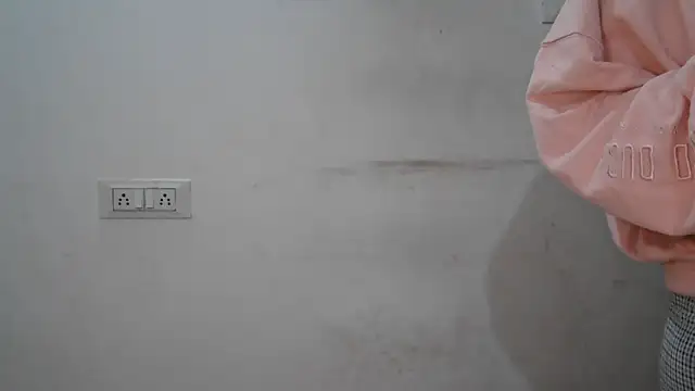 Snapshot of Suzie_darling chatting on 01/07/25, 01:49 Suzie darling online show from 01/07/25, 01:49