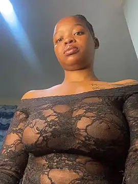 Snapshot of SexxyLunar chatting on 01/07/25, 03:57 SexxyLunar online show from 01/07/25, 03:57