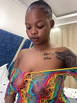 Snapshot of SexxyLunar chatting on 09/16/25, 05:41 SexxyLunar online show from 09/16/25, 05:41