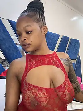 Snapshot of SexxyLunar chatting on 09/22/25, 04:47 SexxyLunar online show from 09/22/25, 04:47