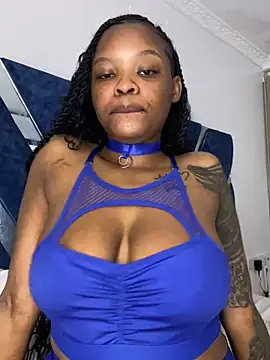 Snapshot of SexxyLunar chatting on 10/23/25, 11:35 SexxyLunar online show from 10/23/25, 11:35