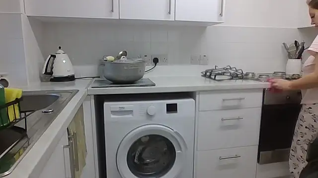 magical mia online show from 02/16/25, 11:38