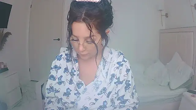 magical mia online show from 05/05/26, 10:23