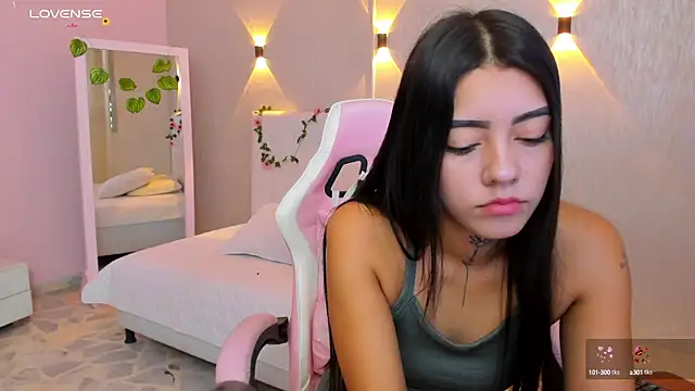 Snapshot of miagomezweb1 chatting on 01/23/25, 01:24 miagomezweb1 online show from 01/23/25, 01:24