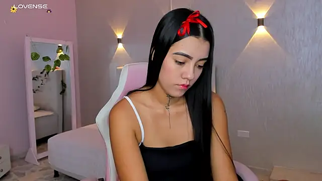 Snapshot of miagomezweb1 chatting on 02/22/25, 12:40 miagomezweb1 online show from 02/22/25, 12:40